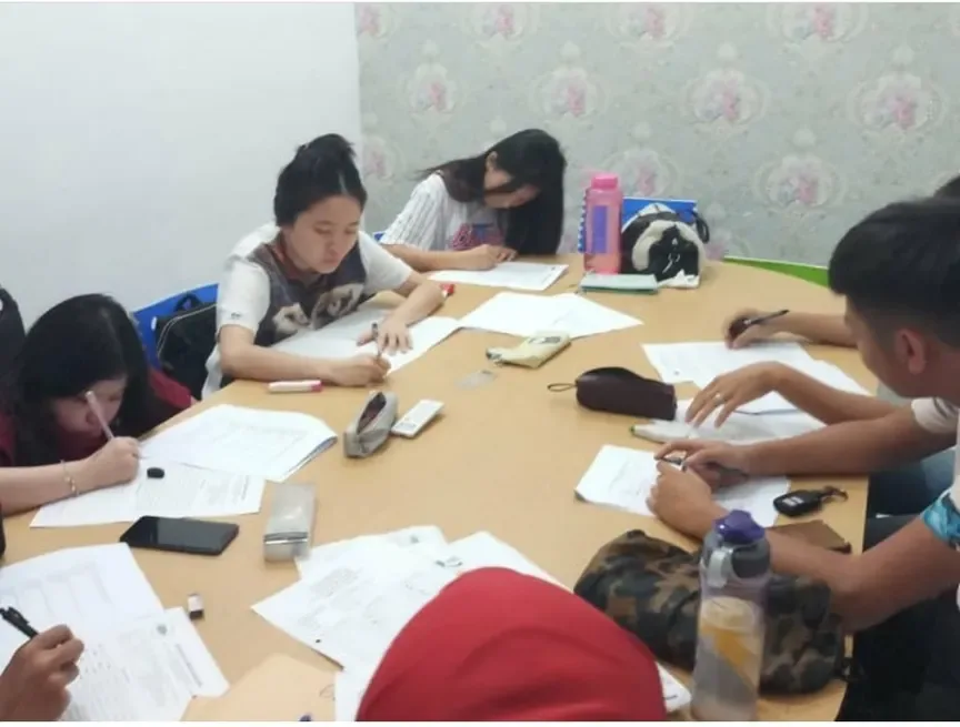 Belajar di Kelas